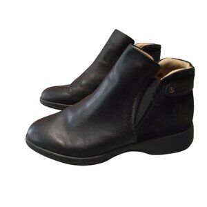 NATURALIZER BARITA WOMEN'S SIZE 7M BLACK ANKLE BOOTIE CLASSIC CASUAL